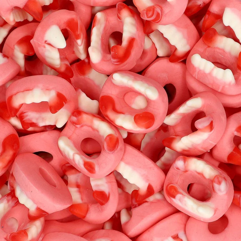 Trolli Dracula Zähne – Fruchtgummi mit Schaumzucker